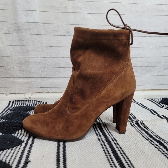 STUART WEITZMAN BROWN SUEDE HEELED BOOTIES, SZ 9.5 / 40 EUR - Picture 3 of 16